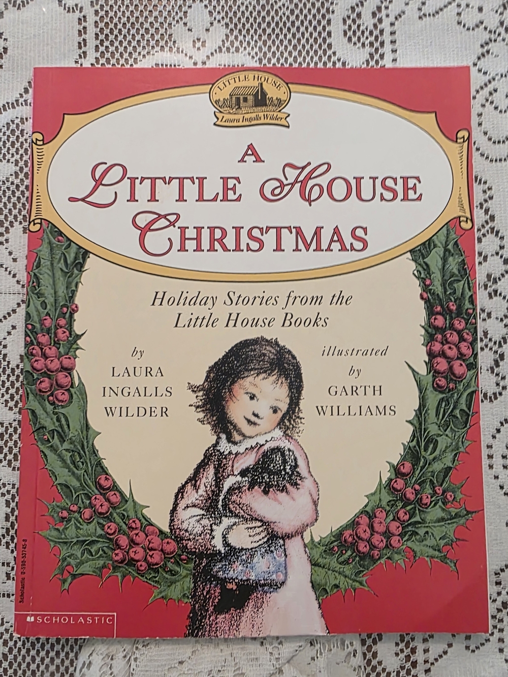 Scholastic A Little House Christmas Holiday Stories From The Little House Books